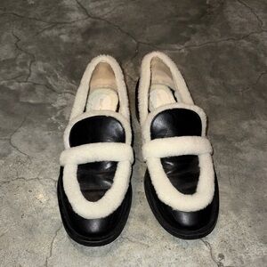 Stuart Weitzman Women's Black and Cream shearling Loafers